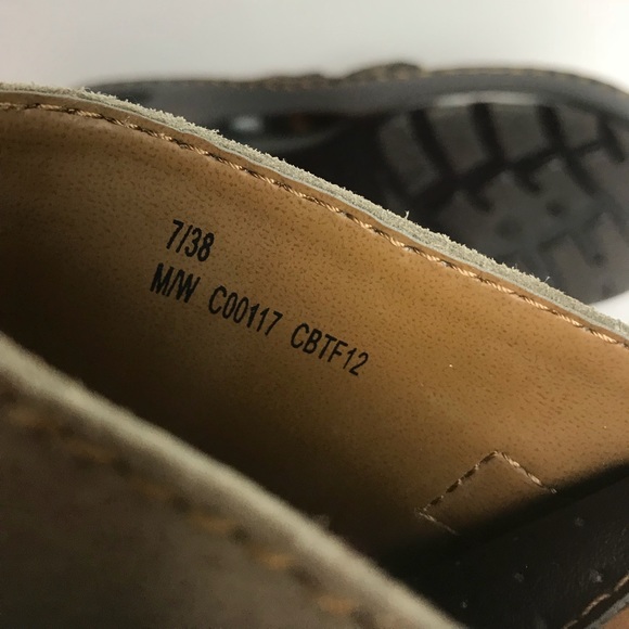 B.o.c. Taupe Suede Shoes. Size 7 M - Picture 8 of 8